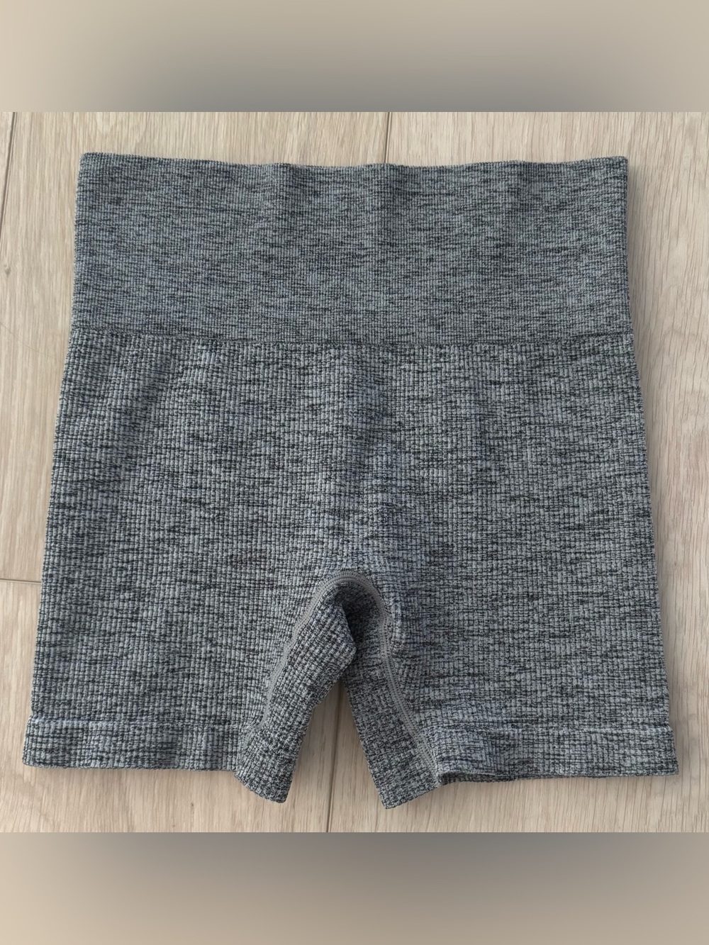 Medium Colsie super soft stretch heather gray workout athletic high waist shorts